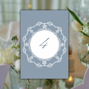 Staubblau Weiße Runde Spitze Doily Retro-Hochzeit Tischnummer