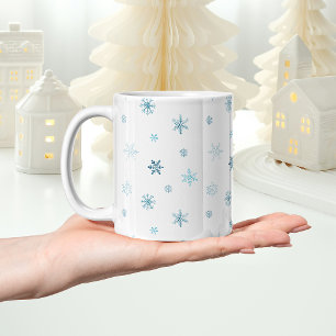 Staubblaue Aquarell-Schneeflocken-Tasse Kaffeetasse