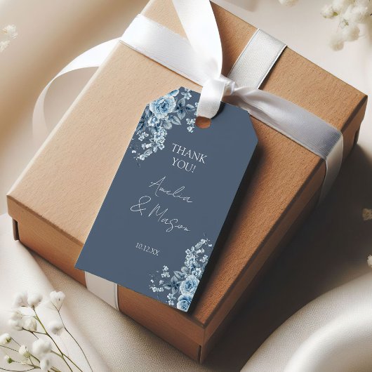 Staubblaue Blumen-Hochzeitsskript Geschenkanhänger