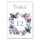 Staubblaue Blumeneventtafel für Tischnummer (Vorderseite)