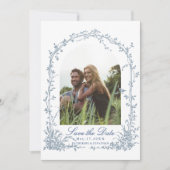 Staubblaue botanische Torbogen-Gartenhochzeit Foto Save The Date (Vorderseite)