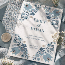 Staubblaue Folk Floral Hochzeitseinladung