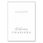 Staubblaue französische Hochzeitsplatzkarte Tischnummer (Vorderseite)