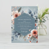 Staubblaue malerische Flora-Hochzeit Einladung (Stehend Vorderseite)
