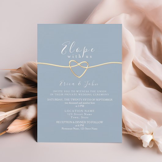 Staubblaue Mikro-Hochzeit Einladung