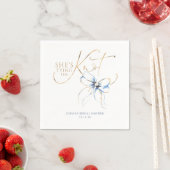 Staubblaue Schleife - Sie heiratet - Brautparty Serviette (Beispiel)