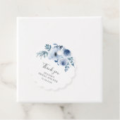 staubblaues blühendes Brautparty Geschenkanhänger (Beispiel)