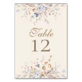 Staubblaues botanisches Hochzeitstischschild Tischnummer (Vorderseite)