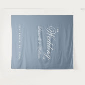 Staubblaues einfaches elegantes Skript Hochzeitsku Wandteppich (Vorderseite (Horizontal))