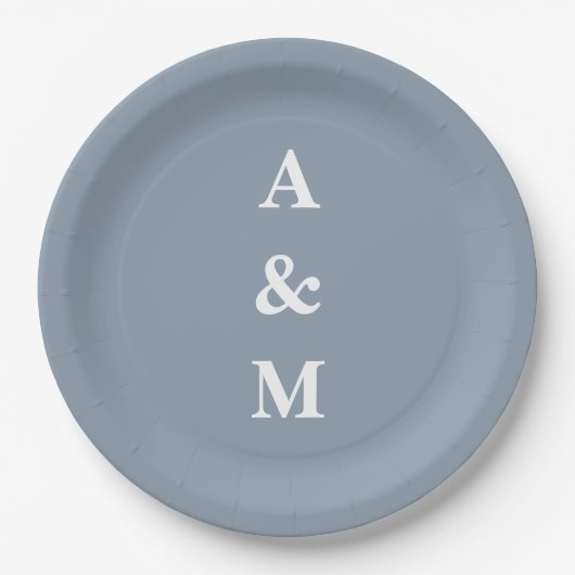 Staubblaues einfaches Monogramm Initial elegantes Pappteller (Vorderseite)