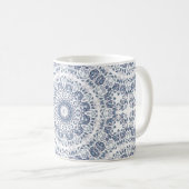 Staubblaues florales Mandala  Kaffeetasse (VorderseiteRechts)