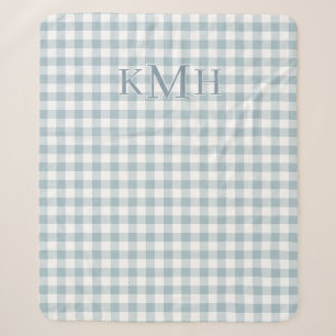 Staubblaues Karo-Land mit Monogramm Sherpadecke