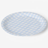 Staubblaues klassisches Gingham Pappteller (Schrägansicht)
