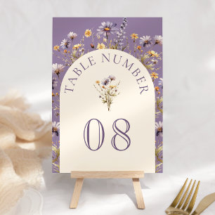 Staubige lila Boho-Wildblumenhochzeit Tischnummer