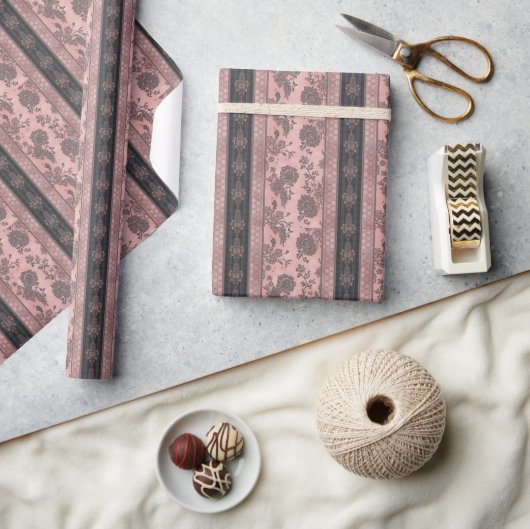 Staubige Rose & Holzkohleschwarz Geschenkpapier (Kunsthandwerk)