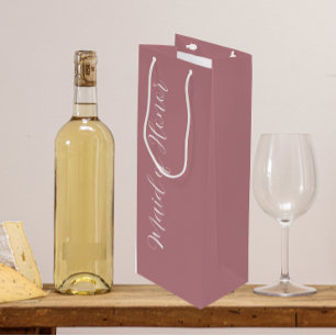 Staubige Rose Stilisierte Schrift Brautjungfer Geschenktüte Für Weinflaschen
