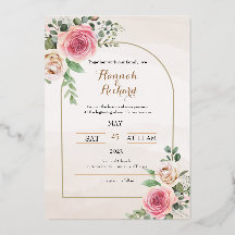 Staubige Rose und rosafarbene Blumeneinladung zur