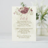 staubige Rose, weiße Blume Hochzeitsdetails Begleitkarte (Stehend Vorderseite)