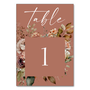 Staubige Terrakotta-Boho-Hochzeit im Herbst Rust Tischnummer