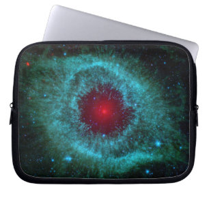 Staubiges Auge des Schneckennebelflecks NGC 7293 Laptopschutzhülle