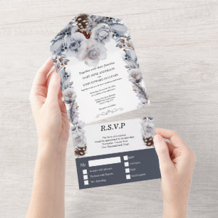 Staubiges Blaugrau Wintereis Rosenzapfen Hochzeit All In One Einladung