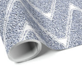 Staubiges Denim Blau Chevron Muster Geschenkpapier (Rolleneckpunkt)