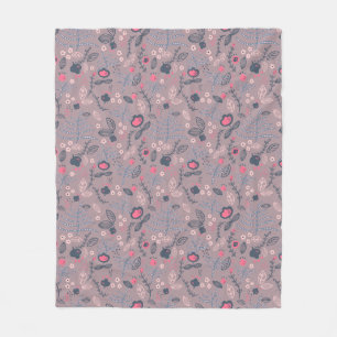 Staubiges Mauve- und Rosé-Blumenmuster mit Doodle- Fleecedecke