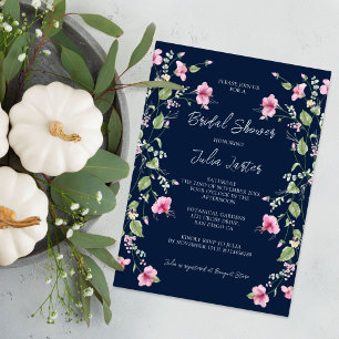 Staubiges Navy Blau Rosa Hibiskusblüten Hochzeitsd Einladung