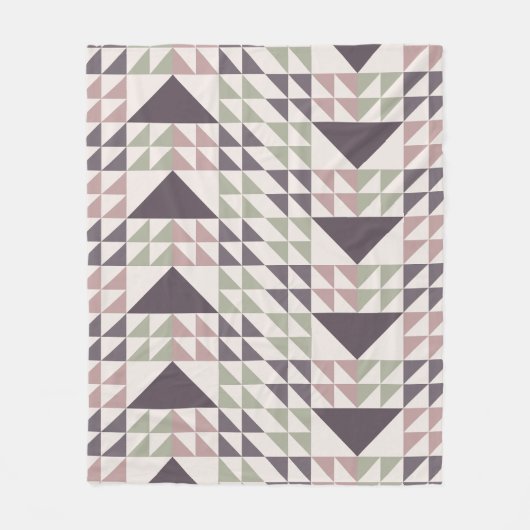 Staubrosafarbenes geometrisches Quiltmuster Fleecedecke (Vorderseite)