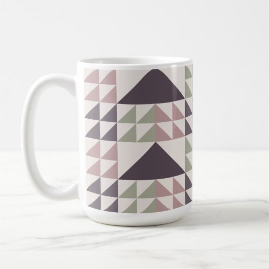 Staubrosafarbenes geometrisches Quiltmuster Kaffee Kaffeetasse (Links)