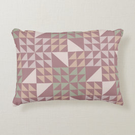 Staubrosafarbenes geometrisches Quiltmuster-Wurfki Dekokissen