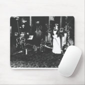 Staubsauger bei der Arbeit Mousepad (Mit Mouse)