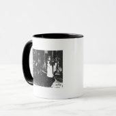 Staubsauger bei der Arbeit Tasse (Vorderseite Links)