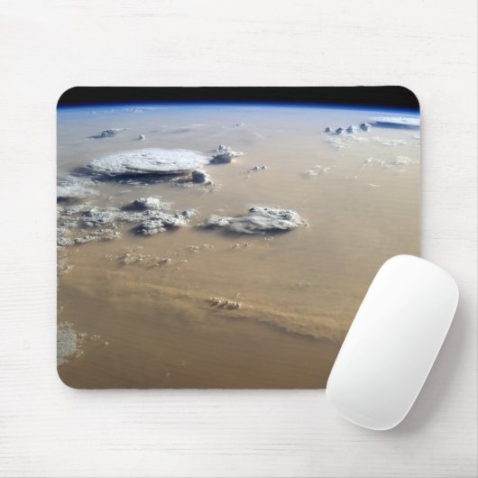 Staubsturm über die Sandmeere der Wüste Sahara. Mousepad (Mit Mouse)