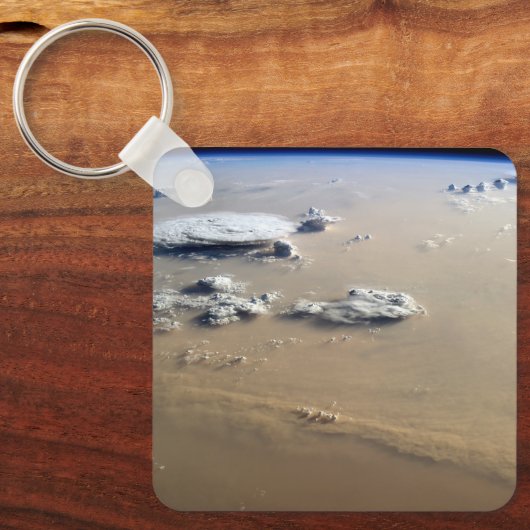 Staubsturm über die Sandmeere der Wüste Sahara. Schlüsselanhänger (Vorderseite)