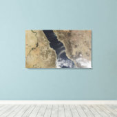 Staubwolken blasen vor der Küste Saudi-Arabiens Leinwanddruck (Insitu (Holzboden))