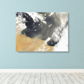 Staubwolken, die vor der nordafrikanischen Küste w Leinwanddruck (Insitu (Holzboden))