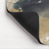 Staubwolken, die vor der nordafrikanischen Küste w Mousepad (Ecke)