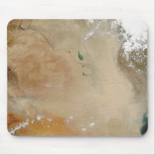 Stausturm im Nahen Osten Mousepad