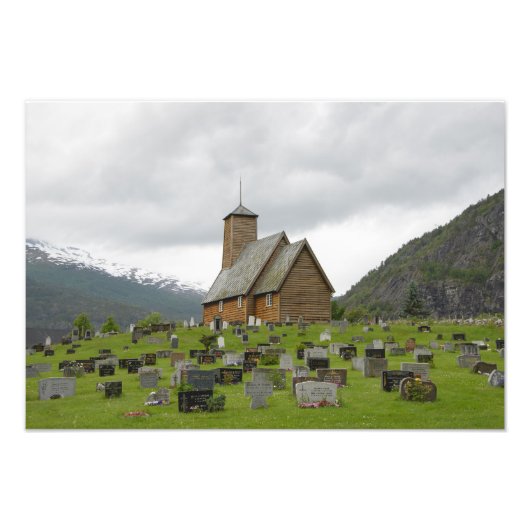 Stave Kirche mit Friedhof in Norwegen Foto (Vorne)