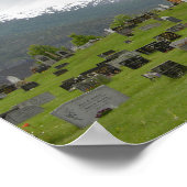 Stave Kirche mit Friedhof in Norwegen Poster (Ecke)