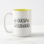 Stay Positive Zweifarbige Tasse (Links)