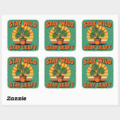Stay wild leafy Adorable Greenery Quadratischer Aufkleber (Blatt)