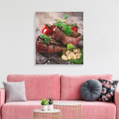 Steaks aus gegrillter Grillen mit frischen Kräuter Leinwanddruck (Insitu (Wohnzimmer))