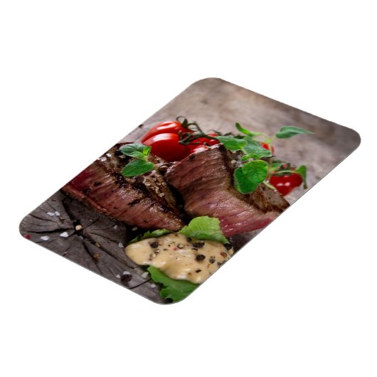 Steaks aus gegrillter Grillen mit frischen Kräuter Magnet (Linke Seite)
