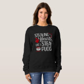 Stealing Hearts Like I Steal Pucks Cute Valentine Sweatshirt (Vorne ganz)