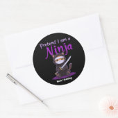 Stealthy Ninja Cat Masked Kitty Warrior Pun Runder Aufkleber (Umschlag)