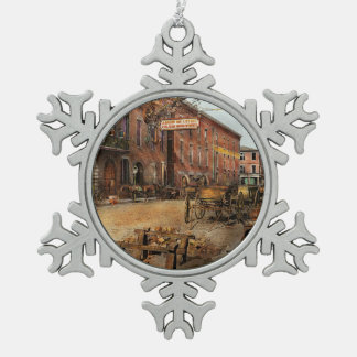 Steampunk - Archibald McLeish's Vulcan Iron Works Schneeflocken Zinn-Ornament