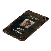Steampunk Noir Affair Wedding rettet das Datum Magnet (Linke Seite)