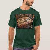 Steampunk Olde Worlde Map and Desk T-Shirt (Vorderseite)